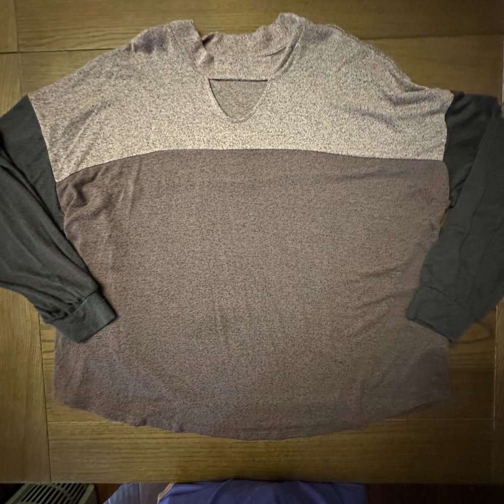 Maurices Top, Balloon Sleeves, Size 3X